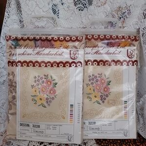 VINTAGE (2) GERMAN CREWEL EMBROIDERY KILLIM WOOL DESIGN:  3228 CUSHIONS 42/57 cm